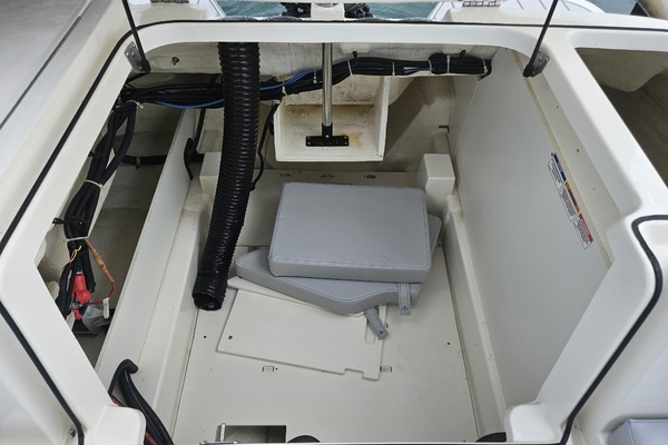 22ft Bayliner Yacht For Sale