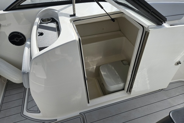 22ft Bayliner Yacht For Sale
