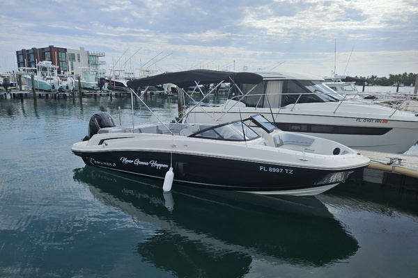 22-ft-Bayliner-2024-VR6 Bowrider OB- Jupiter Florida United States  yacht for sale