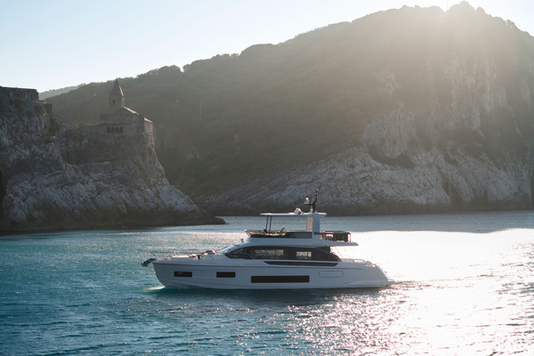 2026 Azimut 62
