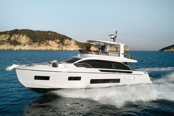 62ft Azimut Yacht For Sale