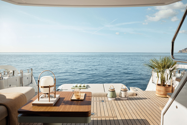 62ft Azimut Yacht For Sale