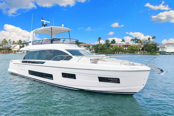 2026 Azimut 62