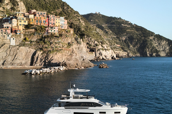 62ft Azimut Yacht For Sale