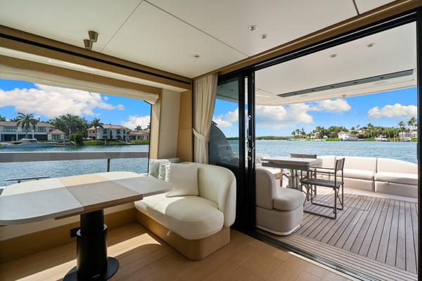 2026 Azimut 62