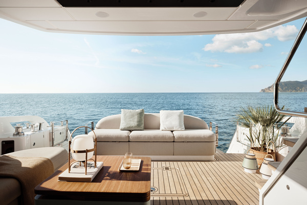 2026 Azimut 62