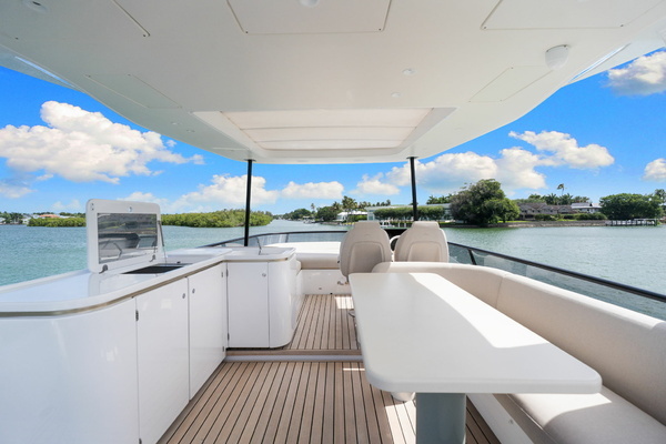 2026 Azimut 62