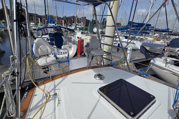 Damn Skippy 42ft Endeavour Yacht For Sale