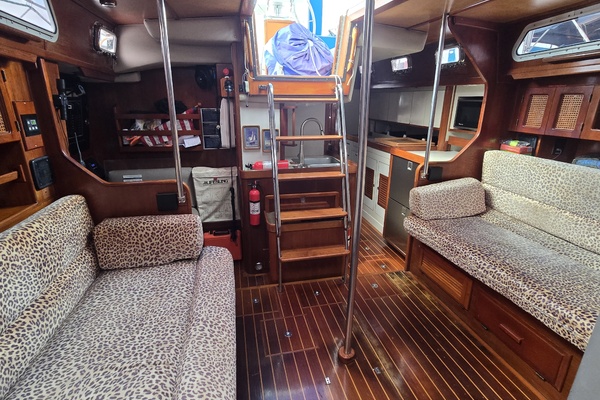 Damn Skippy 42ft Endeavour Yacht For Sale