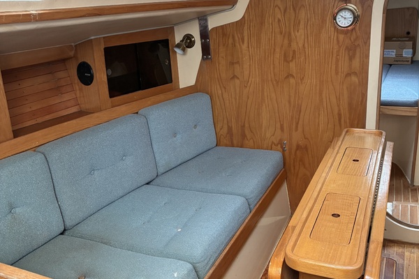 30ft J Boats Yacht For Sale