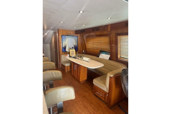 77ft Hatteras Yacht For Sale