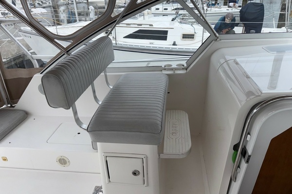 34ft Mainship Yacht For Sale