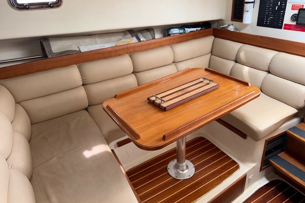 34ft Mainship Yacht For Sale