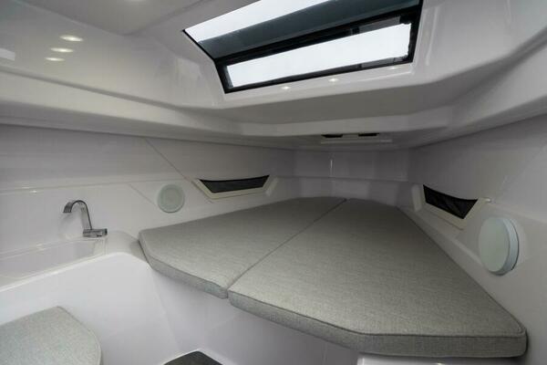 160k  190k Axopar 25 Stock X 25ft Axopar Yacht For Sale