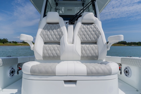 28ft Freeman Yacht For Sale