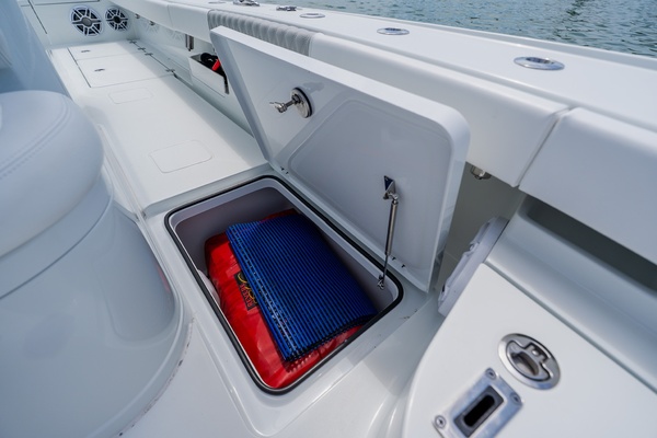 28ft Freeman Yacht For Sale