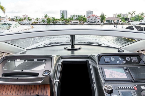 AQUAHOLIC 48ft Sunseeker Yacht For Sale