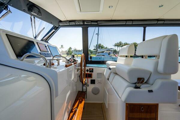 Spyhop 46ft MJM Yacht For Sale