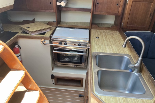 36ft Catalina Yacht For Sale