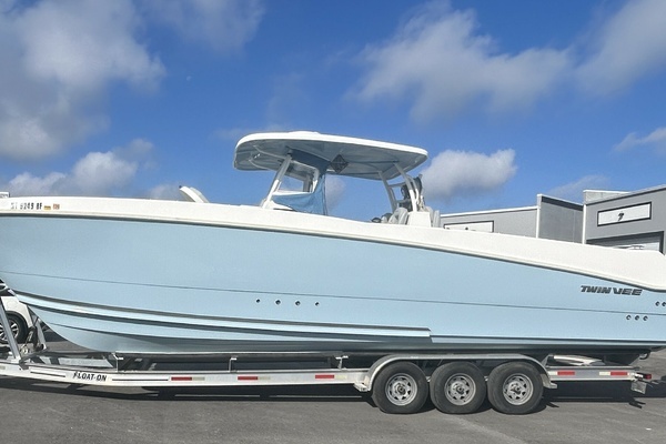 34-ft-Twin Vee-2023-340 GFX- Punta Gorda Florida United States  yacht for sale