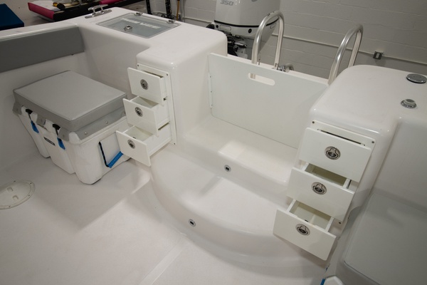 34ft Twin Vee Yacht For Sale