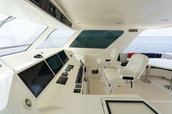 SE Bridge Facing Starboard