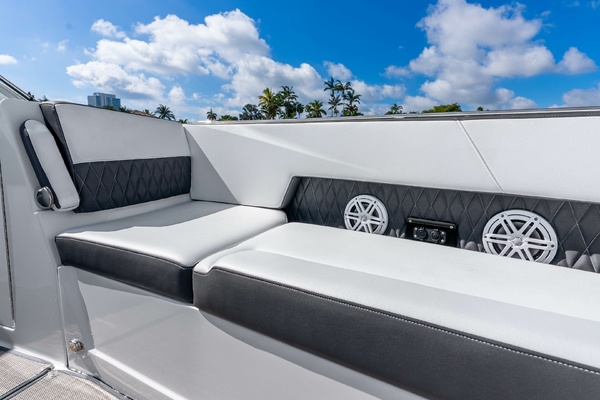 37ft Monterey Yacht For Sale