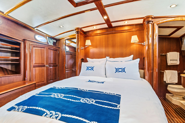 55ft Hinckley Yacht For Sale