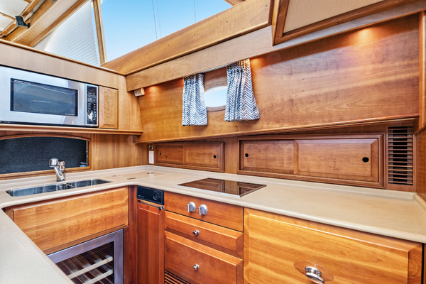 55ft Hinckley Yacht For Sale