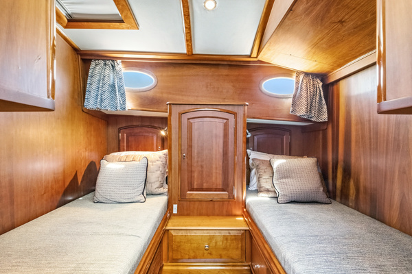 55ft Hinckley Yacht For Sale