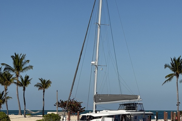 Aila 47ft Fountaine Pajot Yacht For Sale