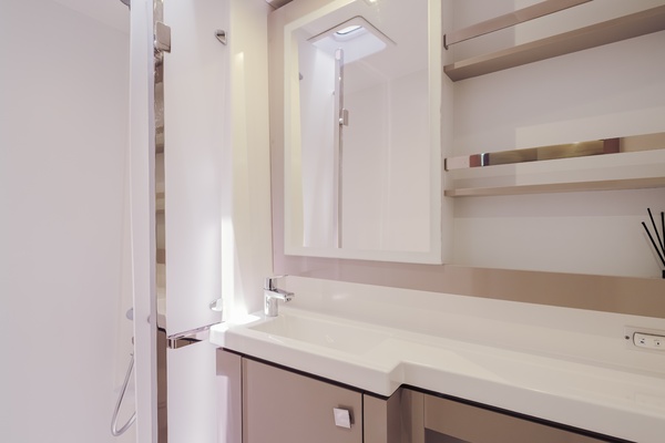 Aila 47ft Fountaine Pajot Yacht For Sale