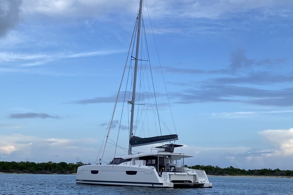Fountaine Pajot Saona 47 Yacht For Sale
