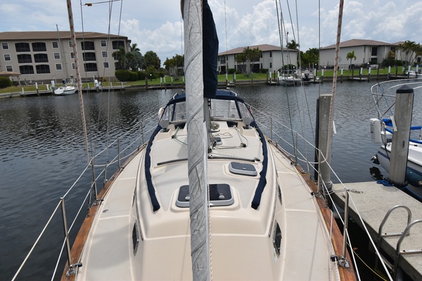 WHIMSY 32ft Island Packet Yacht For Sale