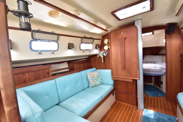 WHIMSY 32ft Island Packet Yacht For Sale
