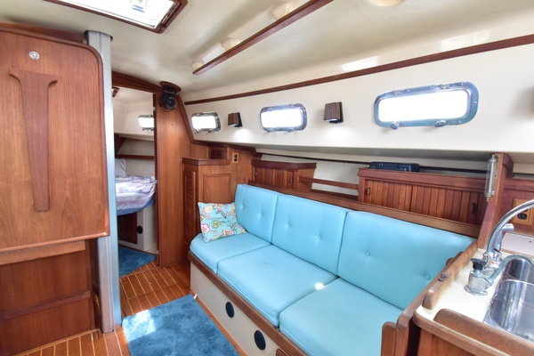 WHIMSY 32ft Island Packet Yacht For Sale