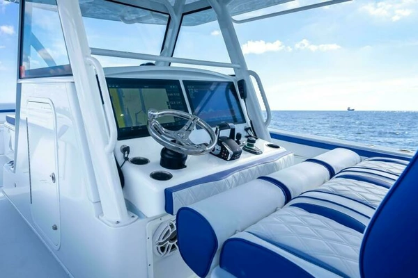 2023 Yellowfin 39