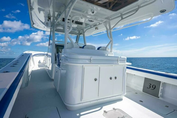 2023 Yellowfin 39