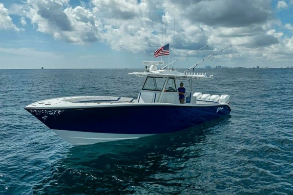 2023 Yellowfin 39