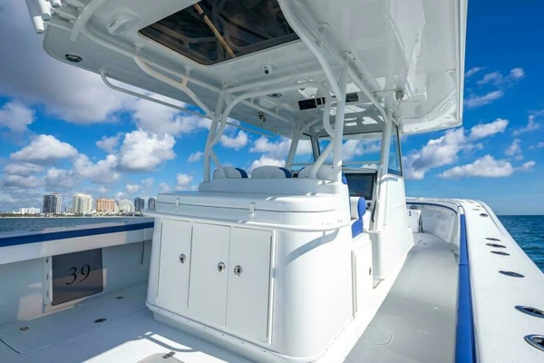 2023 Yellowfin 39