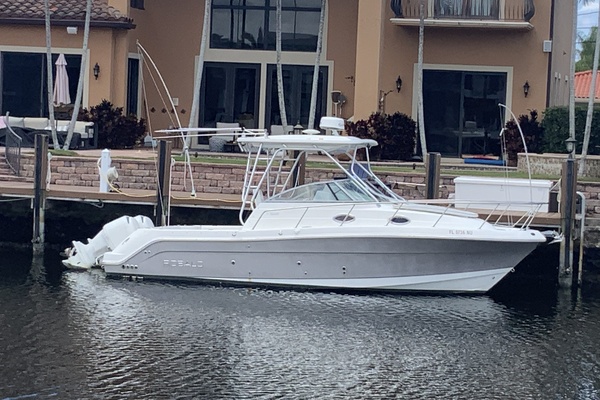 2007 Robalo R305WA 30ft Robalo Yacht For Sale