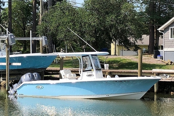 2017 Sea Hunt 25