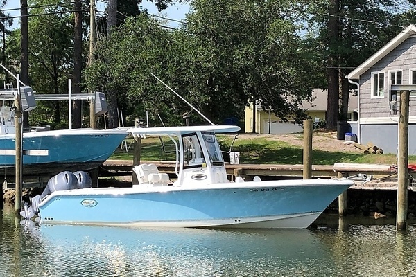 2017 Sea Hunt 25