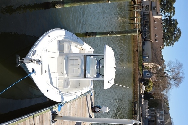 2017 Sea Hunt 25