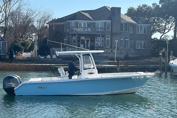 2017 Sea Hunt 25
