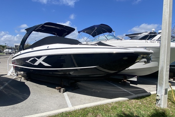 27-ft-Regal-2013-27 FasDeck RX- Fort Lauderdale Florida United States  yacht for sale