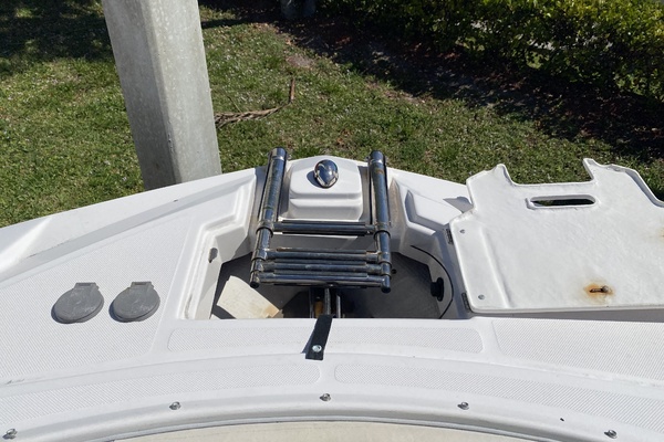 27ft Regal Yacht For Sale
