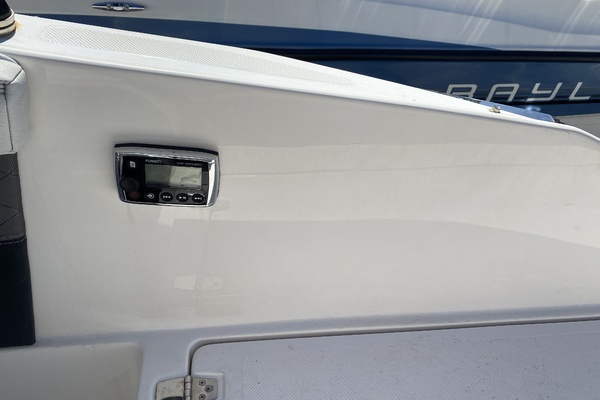 27ft Regal Yacht For Sale