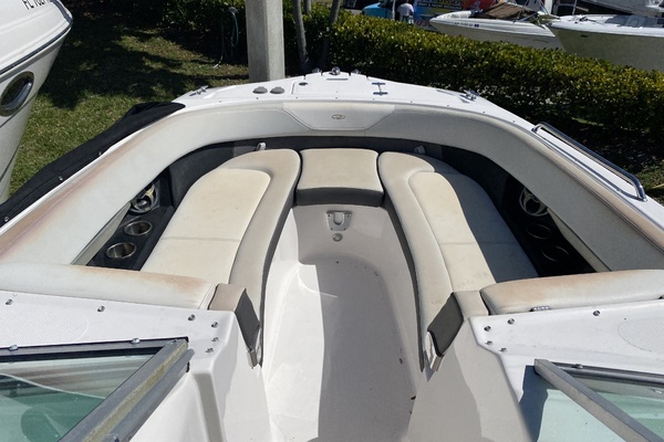 27ft Regal Yacht For Sale