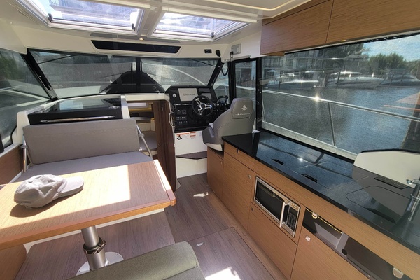 34ft Jeanneau Yacht For Sale